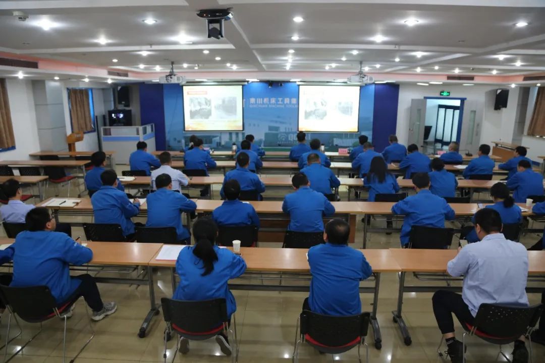 ��������̬���ش����ż���ʡ����ί����ί��ǽ���ʷ��ϵ�е��ε�����