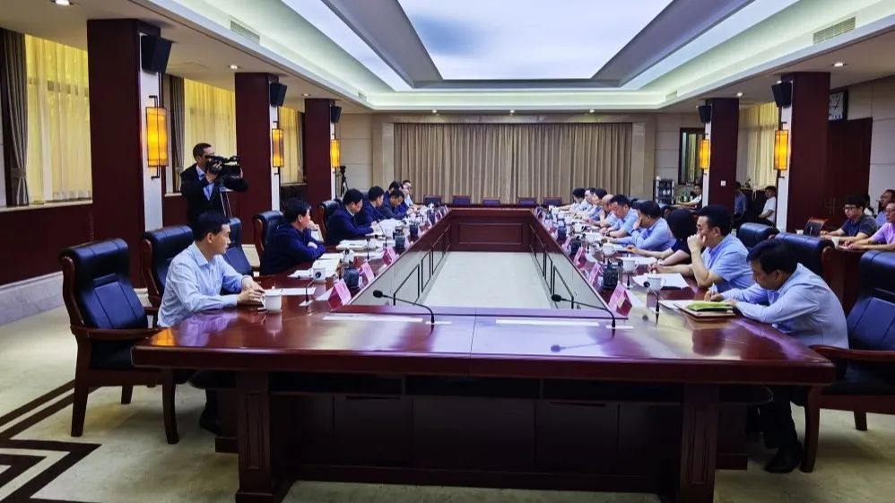 ?�ϼ������³��뺺����ί��������̸����