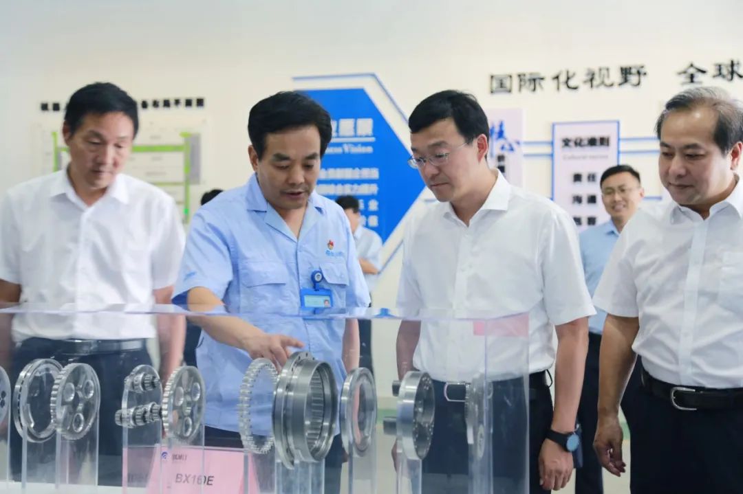 ������ί����Ƕ�С��ݰ���ش����ŵ���