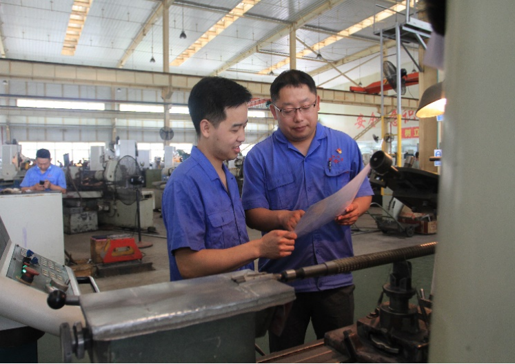 ��Ⱥ�����顿������ͻ���ӡ�ȫ���Ը�������