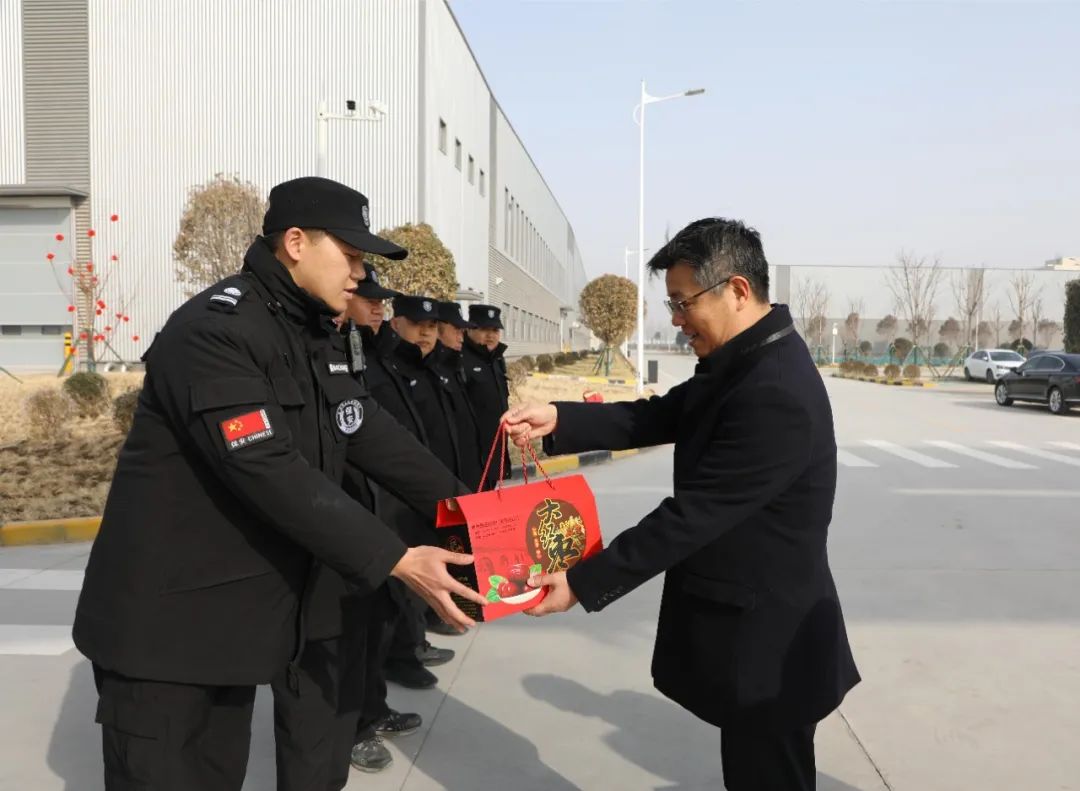 ��������Ѷ������ҫ�ȼ�����ο��ֵ��Ա��