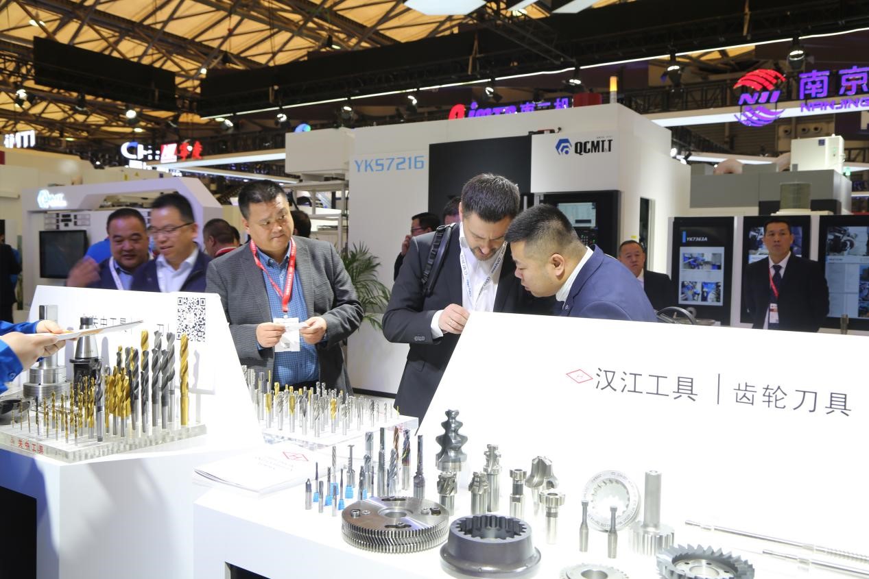 �������ձ�������װ�� �ǻ��ش�