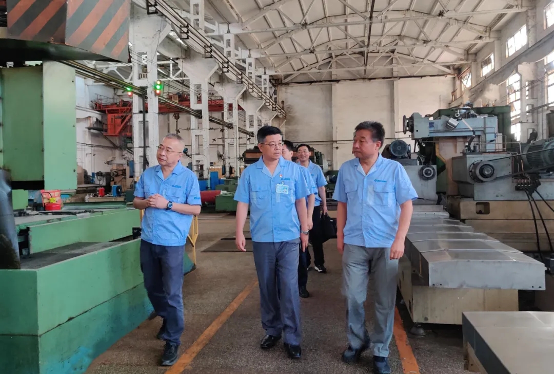 ��������Ѷ������ҫ����֡�ר�����¡������辶 �Ա�ѧϰ����һ����ҵ